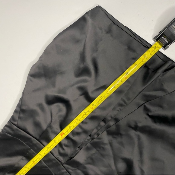 Forever U Exclusive | Women's Black Strapless Romper with Pearl design Size S - Picture 11 of 16